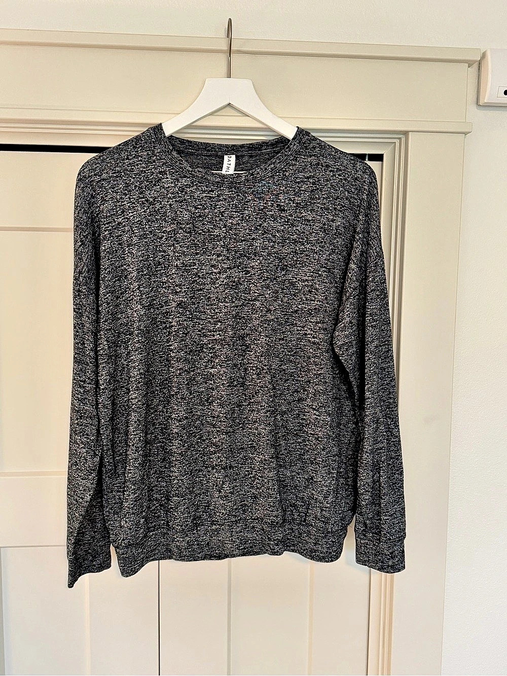 Athleta Mindful Long Sleeve Top Size Small Like New
